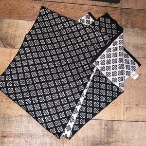 Verá Bradley Daisy Fall Winter Scarf Black White